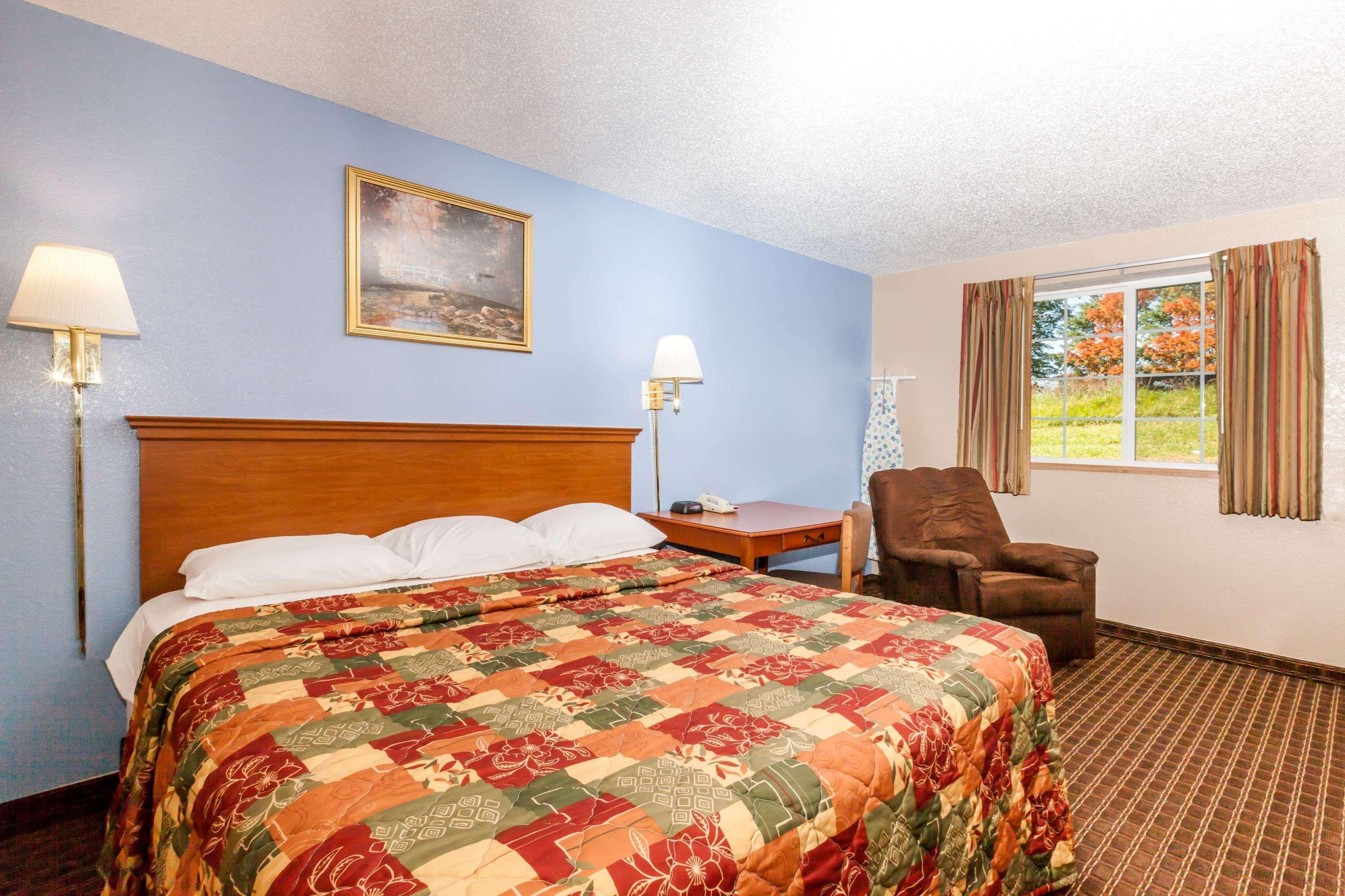 Super 8 By Wyndham Johnstown/Gloversville Exterior foto