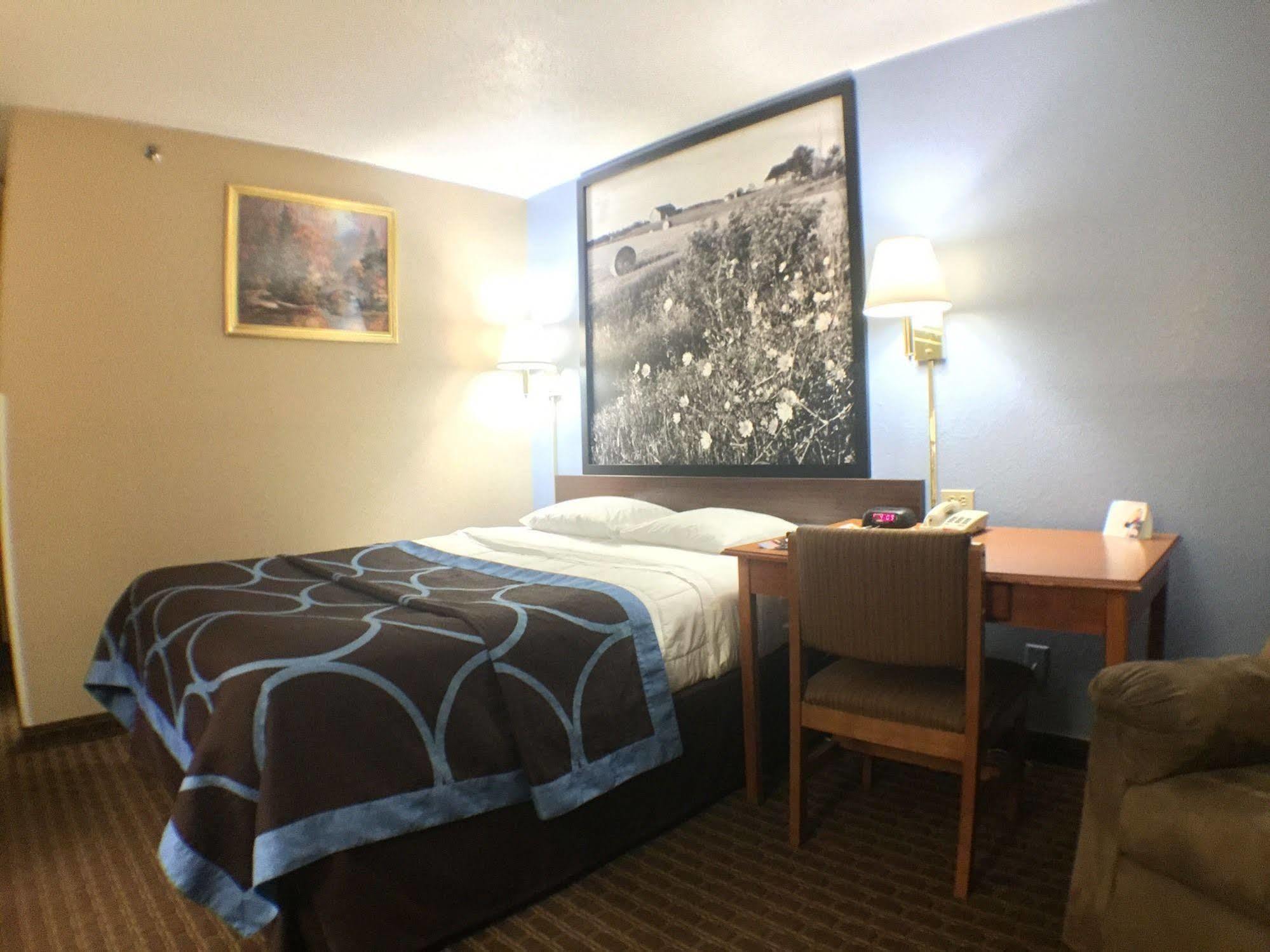 Super 8 By Wyndham Johnstown/Gloversville Exterior foto